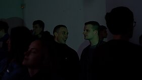 Šiauliai virto didžiule kino studija. Mieste filmuojamos „Pietinia kronikas“ pagal Rimanto Kmitos romaną. Šiauliai virto didžiule kino studija. Mieste filmuojamos „Pietinia kronikas“ pagal Rimanto Kmitos romaną.