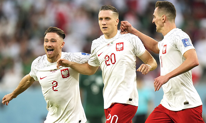 Saudo Arabijos gynybos klaida: Lewandowskis akistatoje su vartininku įmušė pirmą įvartį savo pasaulio čempionatų istorijoje