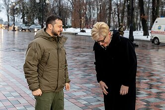 Ingridos Šimonytės vizito metu Kyjive atidengta jos vardinė lentelė „Drąsiųjų alėjoje“ Ingridos Šimonytės vizito metu Kyjive atidengta jos vardinė lentelė „Drąsiųjų alėjoje“