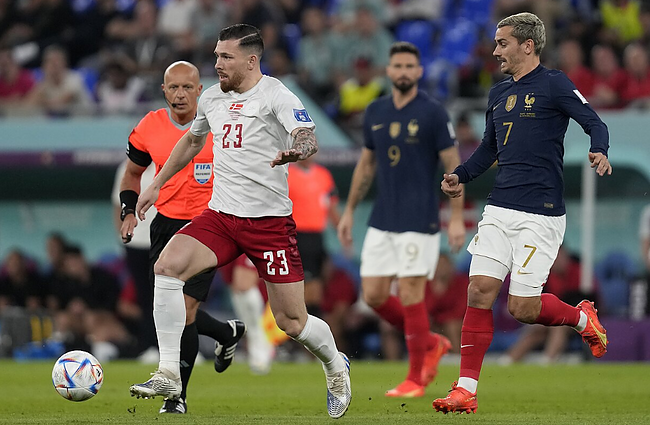 FIFA pasaulio futbolo čempionatas. Įspūdžiai po pirmojo Danijos ir Prancūzijos rungynių kėlinio