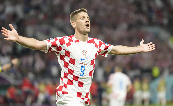 Kroatijos rinktinė lygina rezultatą: Kramaričius antrą kartą siunčia kamuolį į vartus, tik šį kartą pagal taisykles