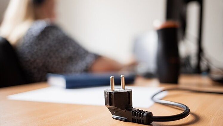 VERT: elektros energijos kaina su valstybės kompensacija turėtų siekti 28 centus už kWh