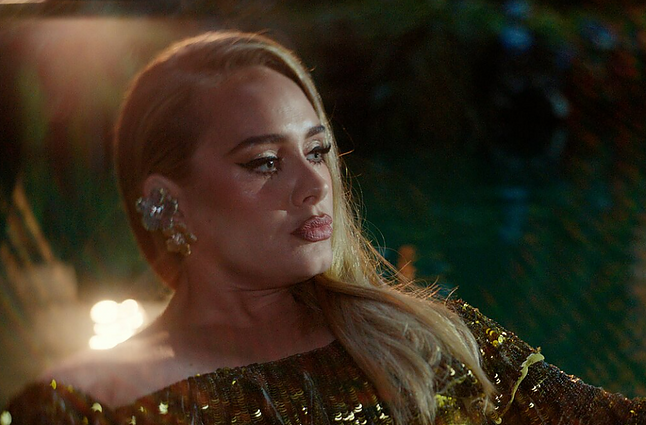 Ryto klausimas. Kaip vadinosi pirmasis Adeles albumas?