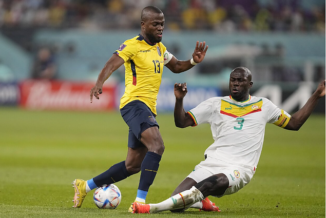 Senegalas neleidžia atsikvėpti Ekvadorui: dar kartą komandą į priekį išveda kapitonas Kalidou Koulibaly