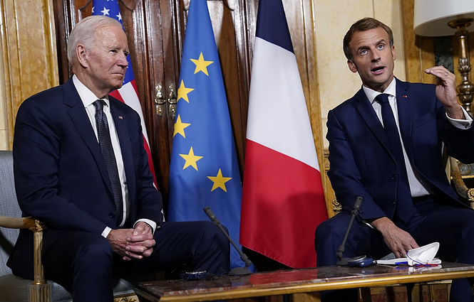 Žinios. Macronas pradeda trijų dienų valstybinį vizitą JAV