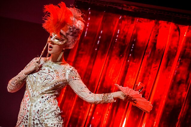 Spektaklis „Tinder dates“ (rež. Gabrielė Tuminaitė, Stas Žyrkov (Ukraina) ir Kirilas Glušajevas)