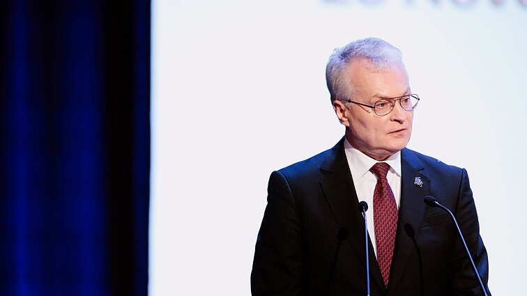 Žinios. Nausėda pasirašė kitų metų valstybės biudžetą ir su juo susijusius mokesčių įstatymus