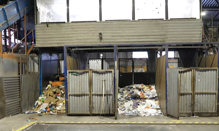 Meną ir pramonę suvienijęs projektas: trys Panevėžio įmonės atvėrė duris menininkams