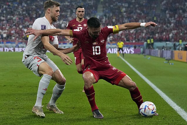 FIFA pasaulio futbolo čempionatas. Gražiausi pirmo kėlinio epizodai rungtynėse tarp Serbijos ir Šveicarijos