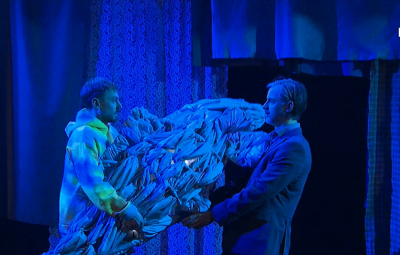 Spektaklis „Ein Elefant“ Spektaklis „Ein Elefant“
