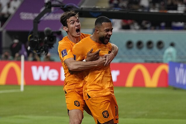 Pirmas Nyderlandų smūgis – rezultatyvus: Depay`us išveda savo komandą į priekį