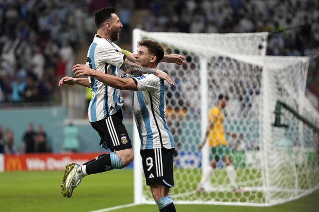 Australų šansai bliūkšta: Alvarezas pasinaudojo Ryano klaida ir pelnė antrą argentiniečių įvartį