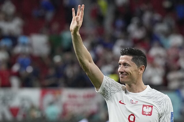 Paguodos įvartis lenkams: Lewandowskis realizuoja baudinį ir švelnina rungtynių rezultatą