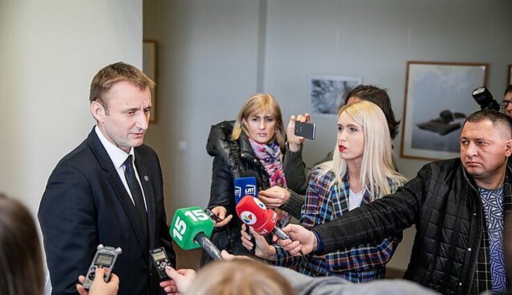 Šiaulių meras – po padidinamuoju stiklu: Visockui pareikšti įtarimai piktnaudžiavus tarnybine padėtimi