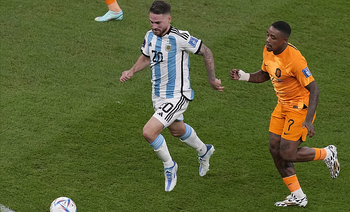 Nyderlandai lygina rezultatą: Weghorstas muša dublį ir išplešia pratęsimą