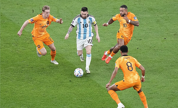 Argentina keliauja į pusfinalį: po 11 m baudinių serijos iškovoja pergalę