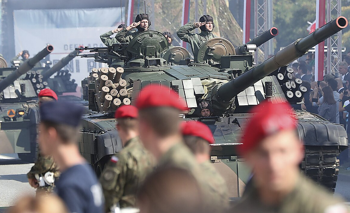 Žinios. Šiandien Lenkiją pasieks pirmieji K2 tankai ir K9 haubicos iš Pietų Korėjos