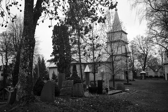 The cemetery and church in Palubiai The cemetery and church in Palubiai