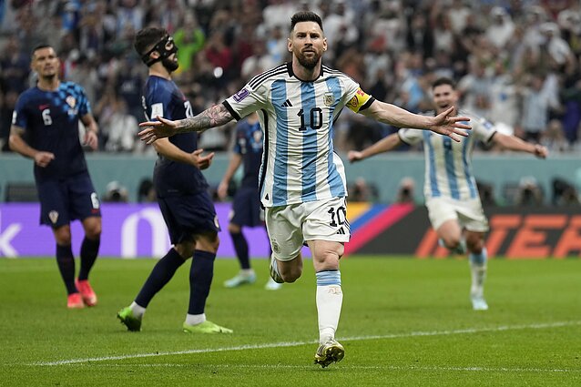 Argentinos žvaigždė vėl sužibėjo: Messi precizišku smūgiu į vartų kampą realizuoja baudinį