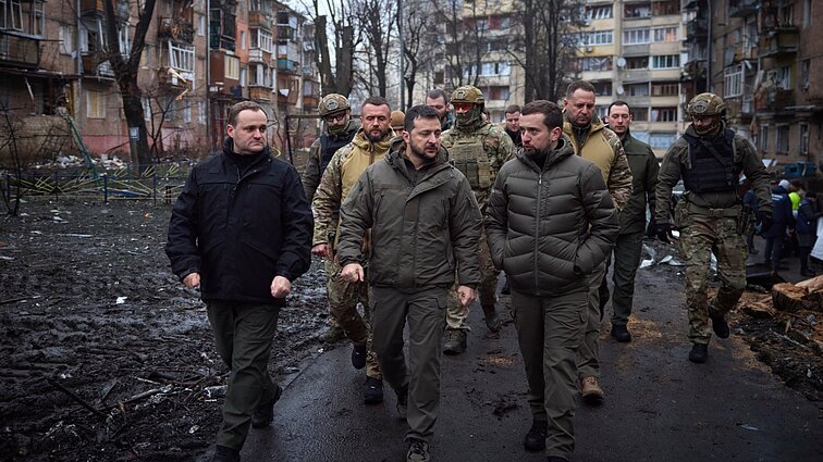 Žinios. Zelenskis: nesvarbu, ko siekia raketų garbintojai iš Maskvos, tai vis tiek nepakeis jėgų pusiausvyros šiame kare