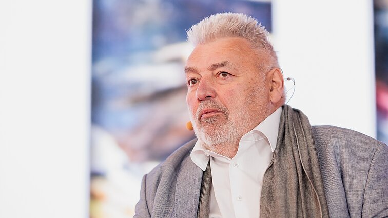 Prof. Bumblauskas apie istorijos mokymą vaikams: mūsų egzaminų sistema istoriją paverčia nuobodybe