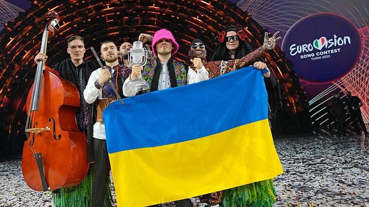 Panorama. Ukraina išsirinko atstovus kitų metų „Eurovizijai“: atrankos finalas surengtas slėptuvėje nuo bombų (su vert. į gestų k.)