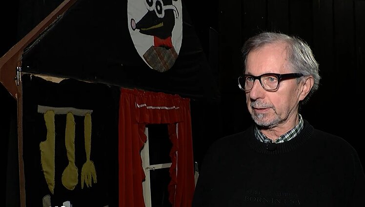 Miltinio mokinys Antanas Kežys vaidinti nenustojo ir sulaukęs pensijos, o laisvu laiku skaito: man vis dar įdomu