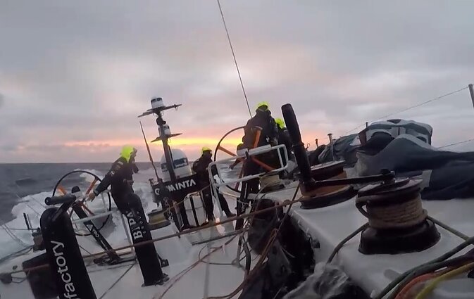 Lietuvos buriuotojų komanda ruošiasi „The Ocean Race“ lenktynėms: per jas kvies prisidėti ir prie Ukrainos atkūrimo