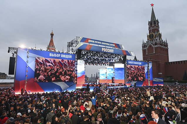 Russians celebrate illegal annexation of Ukrainian lands, Moscow, September 2022