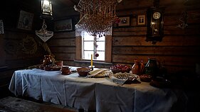 Lietuvos liaudies buities muziejaus darbuotojai pasakoja apie šv. Kūčių tradicijas