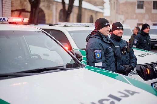 Nauji policijos tarnybiniai automobiliai