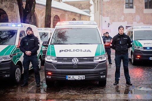 Nauji policijos tarnybiniai automobiliai