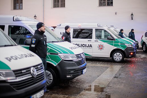 Nauji policijos tarnybiniai automobiliai