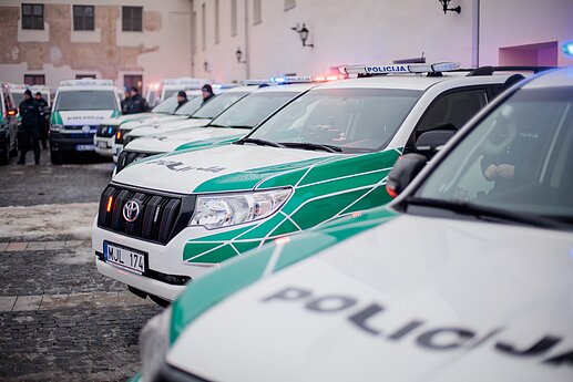 Nauji policijos tarnybiniai automobiliai