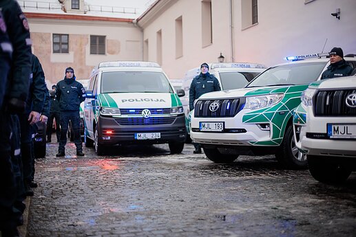 Nauji policijos tarnybiniai automobiliai