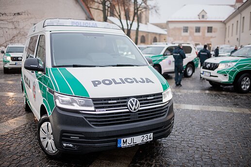 Nauji policijos tarnybiniai automobiliai