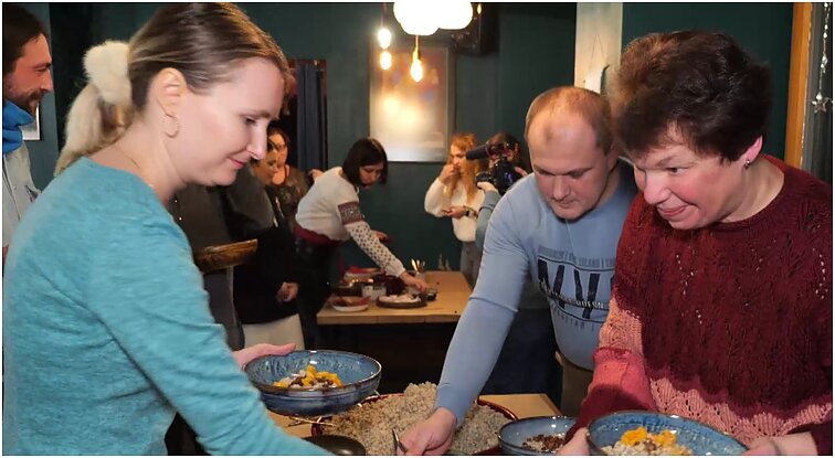 Mes iš Ukrainos. Ukrainiečius ir lietuvius vienijantis projektas, bendros Kalėdų tradicijos ir dėkingumo išreiškimas
