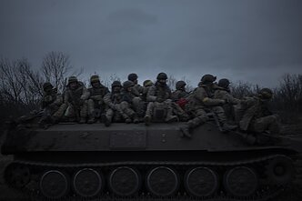 Війна в Україні (асоціативне фото)