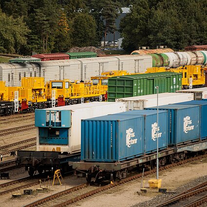 Lietuvos diena. Nepaisant bendrijos pritaikytų sankcijų agresorei, kai kurių Europos Sąjungos šalių prekyba su Rusija pernai išaugo