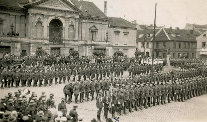 A Lithuanian military parade in Klaipėda, May 7, 1923