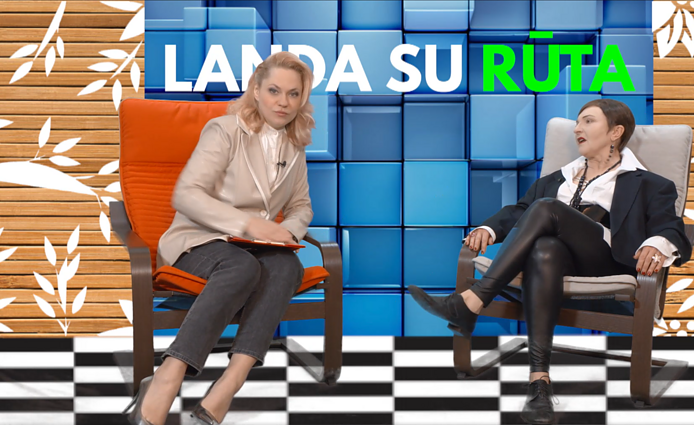 Dviračio žinios. Feministė: kodėl pirmosios šalies ponios darbas nėra apibrėžtas Konstitucijoje ar Darbo kodekse?