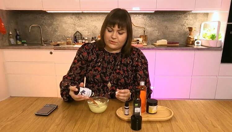 Prireiks tik kelių ingredientų: kviečia pasiraitoti rankoves ir pasigaminti kremą nuo šalčio