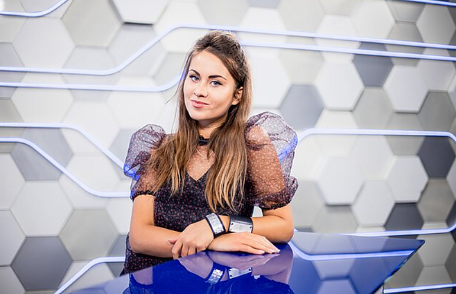 Atlikėja Justė Kraujelytė pristato dainą, su kurią dalyvaus „Eurovizijos“ atrankoje: man svarbus visas konceptualus pasirodymas