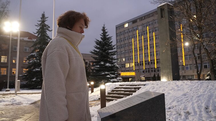 Mūsų rusų gatvė. Lenkų žurnalistės prisiminimai apie Sausio 13-ąją ir Jono Meko laiškai, išleisti rusų kalba