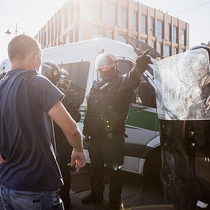60 minučių. Riaušių prie Seimo byla perduota teismui