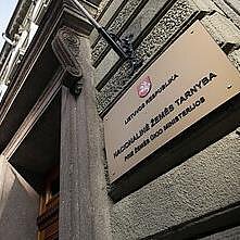 Gimtoji žemė. Permainos Nacionalinėje žemės tarnyboje