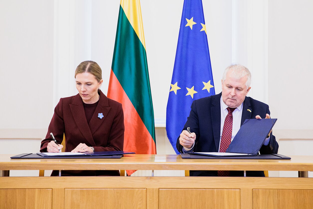 Agnė Bilotaitė, Arvydas Anušauskas