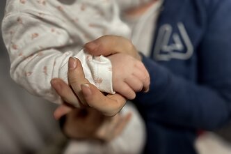 Ребенок, ассоциативное фото.