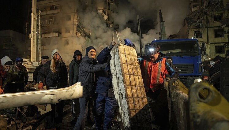Žinios. ES planuoja perduoti Ukrainai finansinės paramos dalį – 3 mlrd. eurų