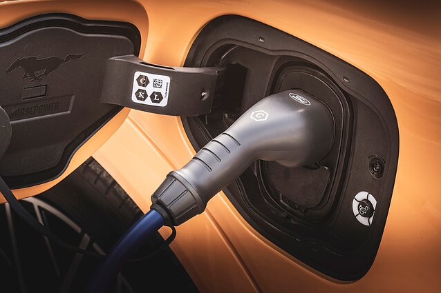 Įkraunamas elektromobilis